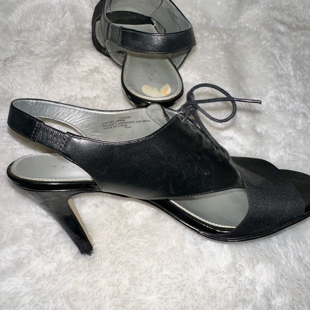 Tahari Women's Heels in Black